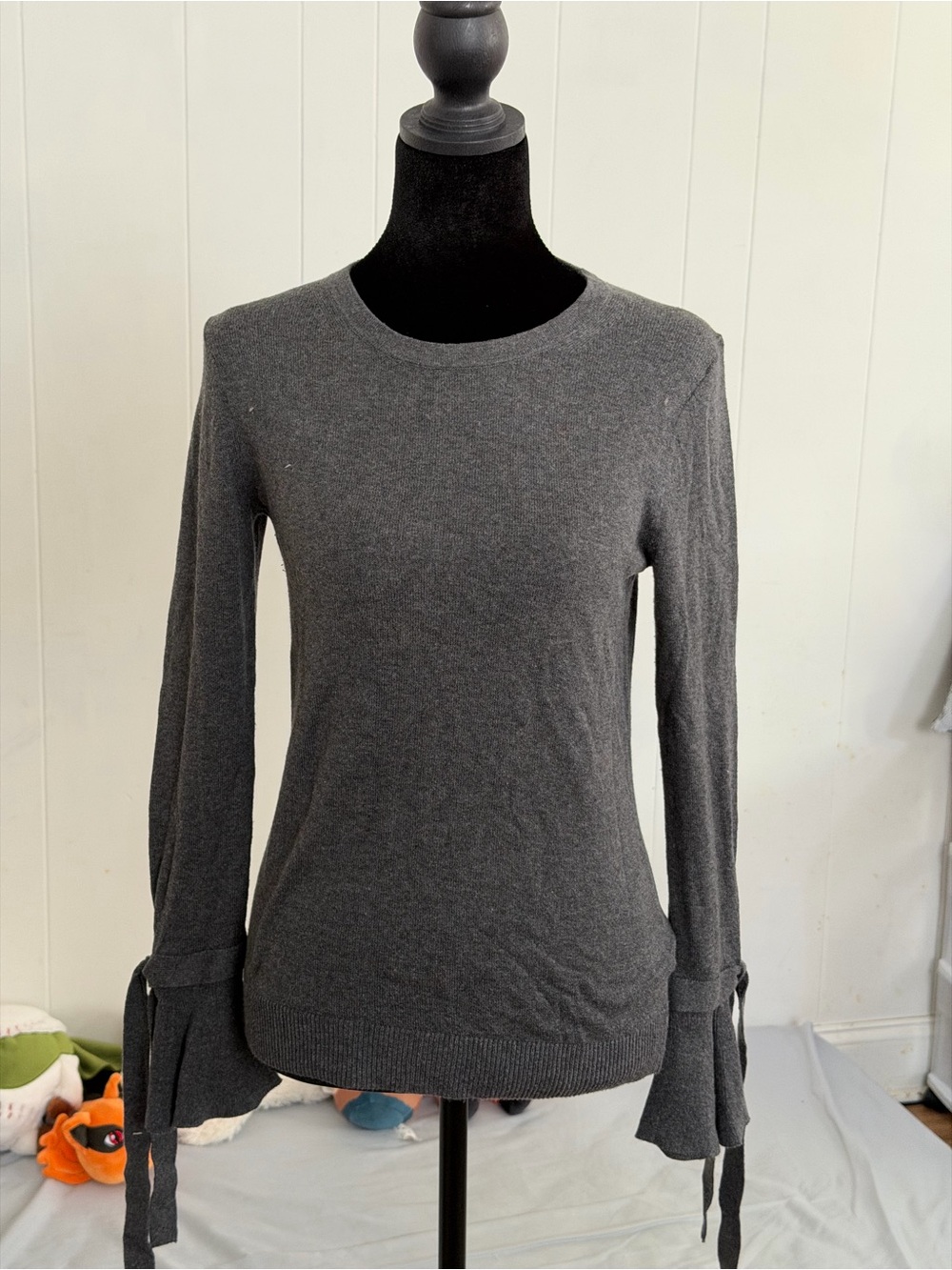 Italian Cashmere Blend Banana Republic Gray Bow Cuff Sweater Size XS
